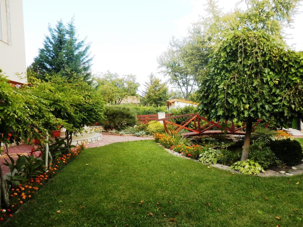 Veronika Villa Balatonfured Bagian luar foto