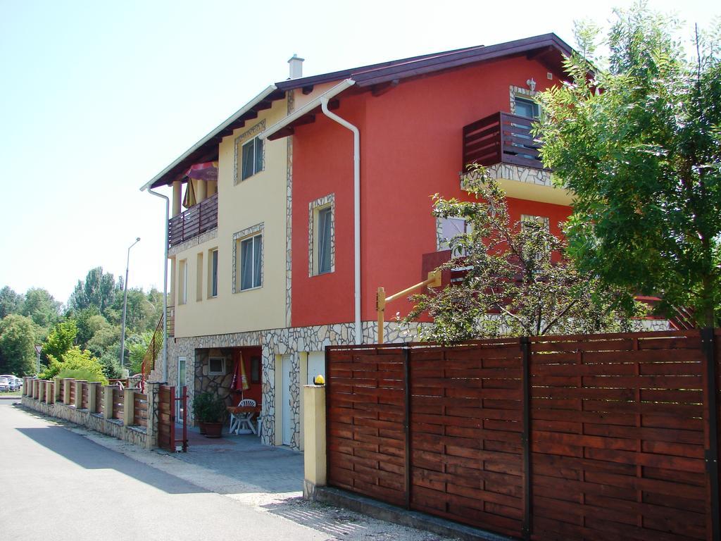 Veronika Villa Balatonfured Bagian luar foto